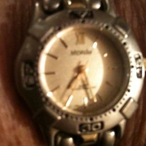 COPY - Sporty silver & gold watch